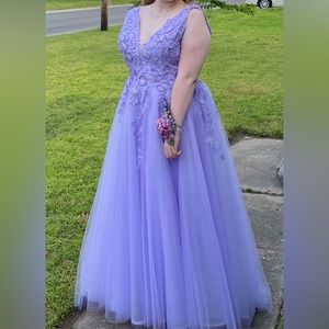 Lavender prom dress size 18 worn once.